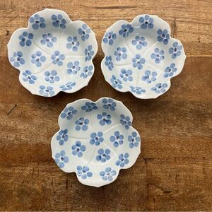 Set of three vintage hand made signed floral scalloped trinket bowls 5.5”